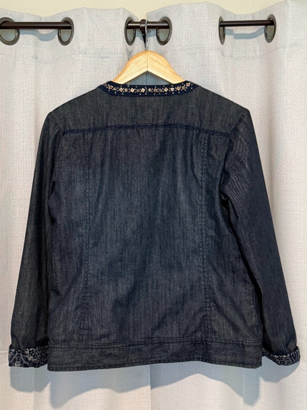 Chico's Embellished Beaded Denim Jacket Blue Size 1 Med 8 Collarless Boho Jean - Picture 4 of 8
